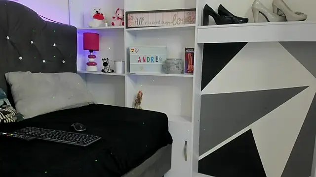 andrea dreamm online show from September 15, 7:32 pm