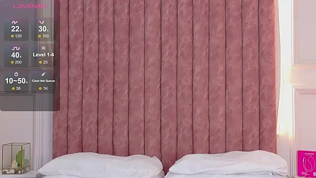 Snapshot of Rossie-Cameron chatting on September 16, 12:24 pm Rossie-Cameron online show from September 16, 12:24 pm