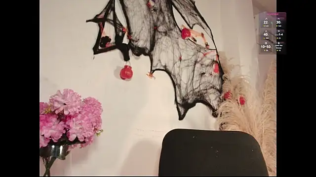 Snapshot of Missandy_ chatting on October 22, 8:03 pm Missandy online show from October 22, 8:03 pm