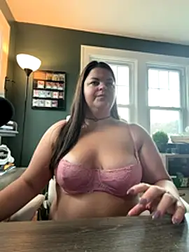 PlayWithBrittany online show from October 25, 4:25 pm