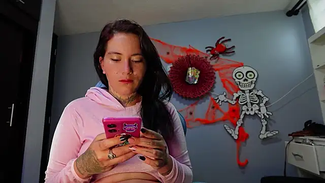 iriss cardenas online show from October 28, 11:27 am