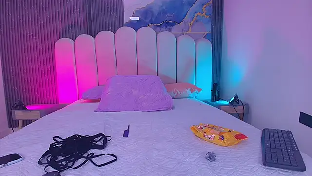 abbyrouss  online show from March 23, 3:12 am