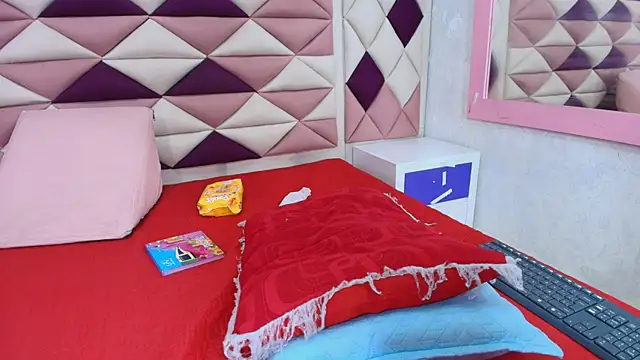 abbyrouss  online show from September 20, 3:49 am