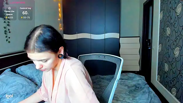 bonnybimi online show from October 15, 5:37 pm