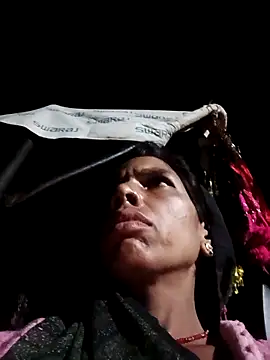 Snapshot of Sm_sanjna chatting on October 22, 11:10 pm Sm sanjna online show from October 22, 11:10 pm