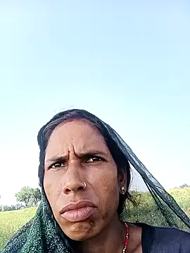 Snapshot of Sm_sanjna chatting on September 22, 10:35 am Sm sanjna online show from September 22, 10:35 am