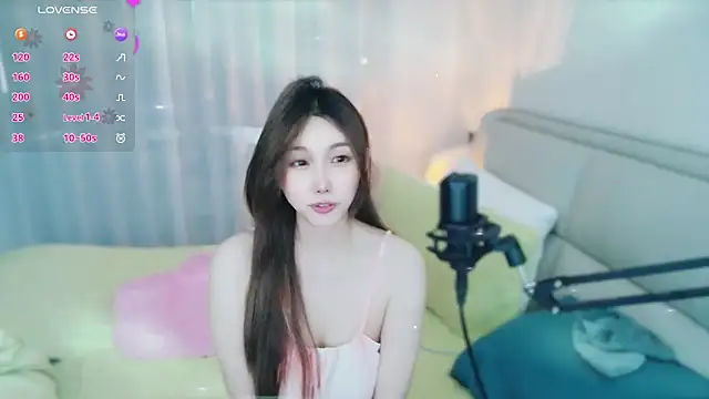 lingbao520 online show from September 13, 11:46 pm