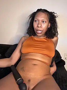   suki online show from February 7, 11:08 pm