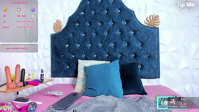 Caroline daring online show from February 27, 2:06 pm