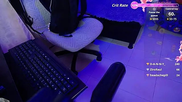 chloe tgn online show from October 18, 6:42 pm