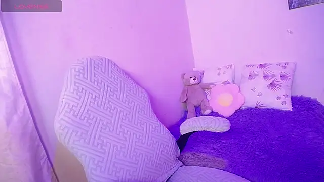 chloe tgn online show from October 14, 8:00 pm