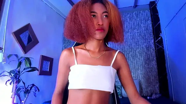 Snapshot of Alisha_Ebonyy chatting on September 24, 12:15 pm Alisha Ebonyy online show from September 24, 12:15 pm