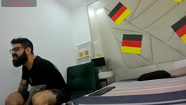 Snapshot of Harald_Smed chatting on September 29, 1:27 pm Harald Smed online show from September 29, 1:27 pm