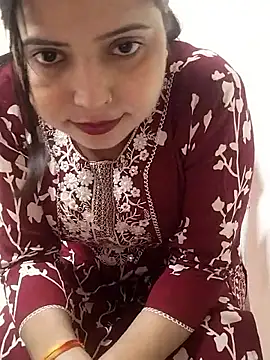 Hot-Pooja25 online show from March 25, 5:44 am