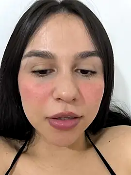 Snapshot of Daniela-rosee chatting on October 25, 8:26 pm Daniela-rosee online show from October 25, 8:26 pm