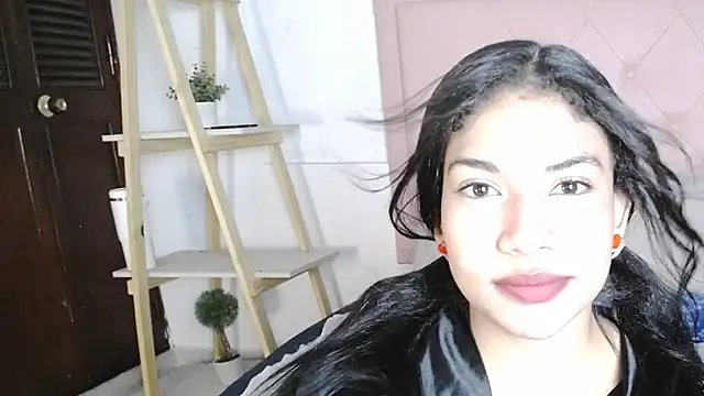 Cami  valencia online show from September 15, 12:35 pm