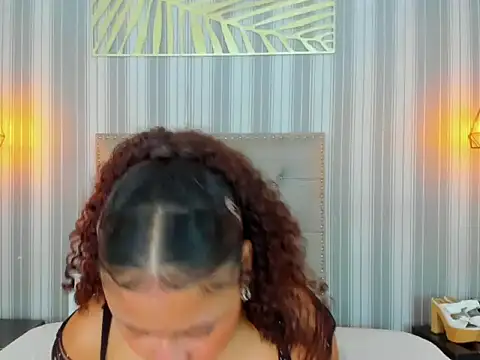 Sofiapassionne online show from April 6, 1:56 pm