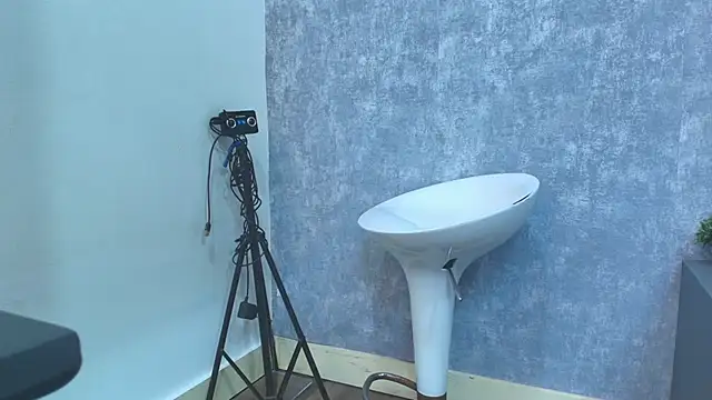 Snapshot of kissme_luna chatting on September 14, 7:56 pm kissme luna online show from September 14, 7:56 pm