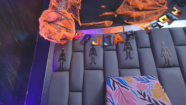 Snapshot of kissme_luna chatting on October 29, 7:16 pm kissme luna online show from October 29, 7:16 pm