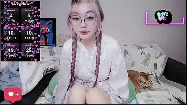 Snapshot of baby-yaya20 chatting on October 22, 8:47 pm baby-yaya20 online show from October 22, 8:47 pm