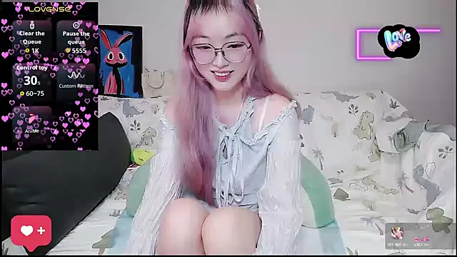 Snapshot of baby-yaya20 chatting on October 19, 8:44 pm baby-yaya20 online show from October 19, 8:44 pm