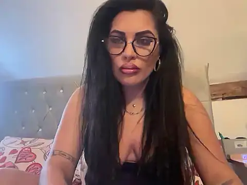 Snapshot of Morvena chatting on September 13, 6:27 pm Morvena online show from September 13, 6:27 pm