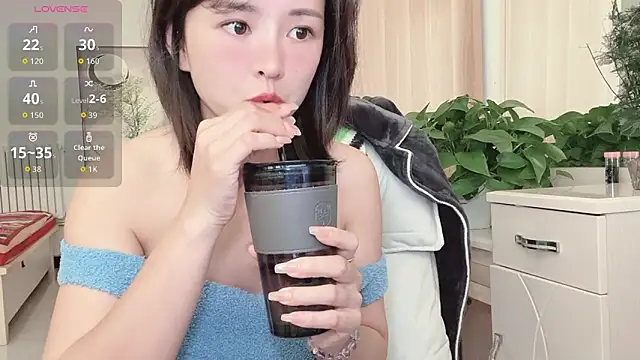 Snapshot of Crystal_168 chatting on October 27, 12:39 am Crystal 168 online show from October 27, 12:39 am