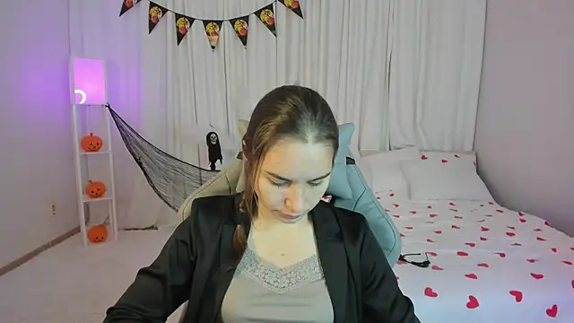 SeraphineClark online show from October 29, 2:16 am