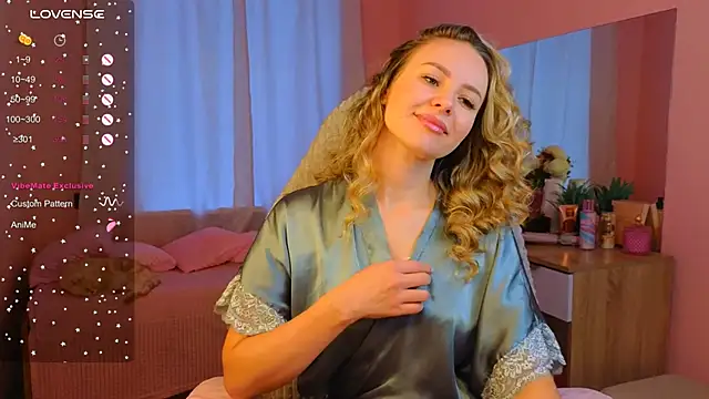 Snapshot of Hloya_Mei chatting on September 24, 1:37 am Hloya Mei online show from September 24, 1:37 am