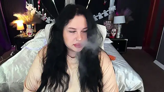 Snapshot of SerahMirabeli chatting on November 1, 8:24 pm SerahMirabeli online show from November 1, 8:24 pm