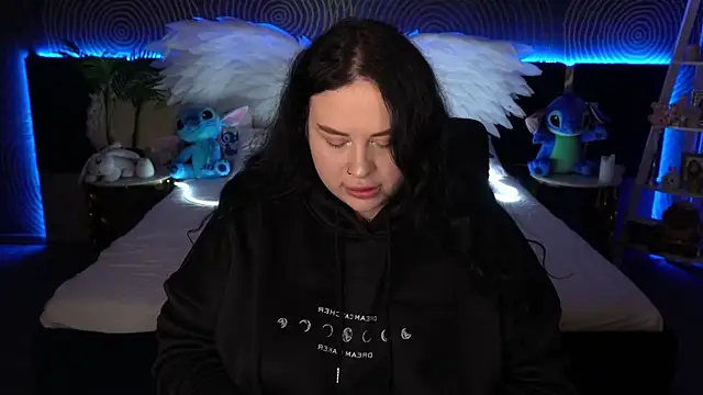 Snapshot of SerahMirabeli chatting on October 23, 7:09 pm SerahMirabeli online show from October 23, 7:09 pm