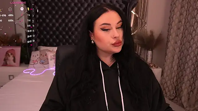 Snapshot of SerahMirabeli chatting on September 26, 6:49 pm SerahMirabeli online show from September 26, 6:49 pm