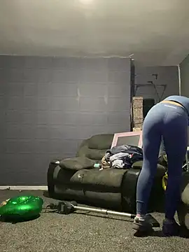 Camwithchlox online show from October 7, 9:30 pm