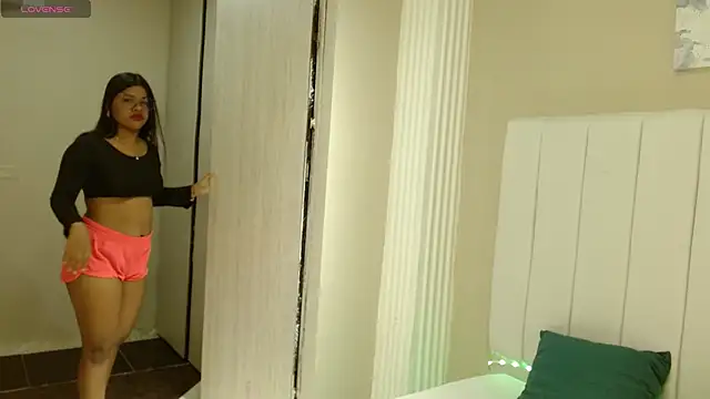 sienna valexx online show from October 8, 12:31 pm