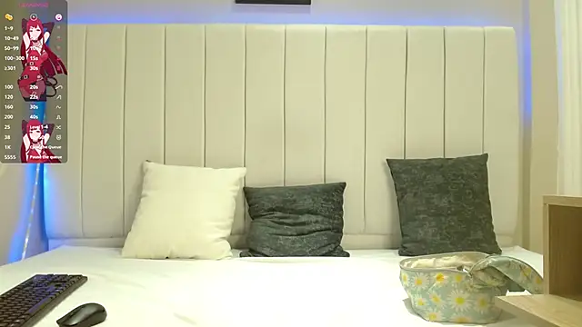 Snapshot of kendra_lux1 chatting on October 28, 1:28 pm kendra lux1 online show from October 28, 1:28 pm