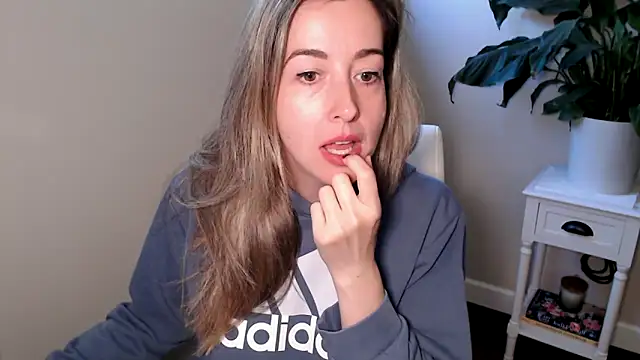 SuggestiveBehavior online show from September 22, 2:26 pm