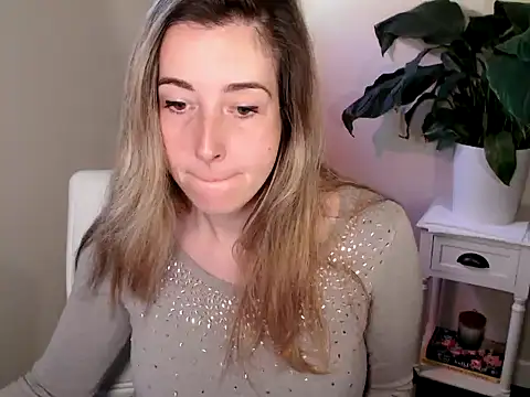 SuggestiveBehavior online show from October 13, 2:09 pm