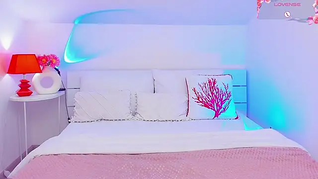 LexiePat online show from March 31, 12:16 pm