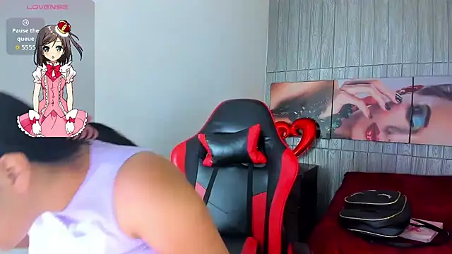 susan mooree online show from April 16, 8:19 pm