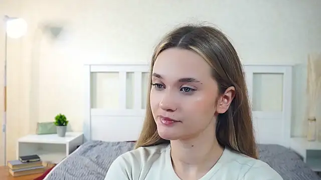 FloranceWyers online show from September 16, 9:39 am