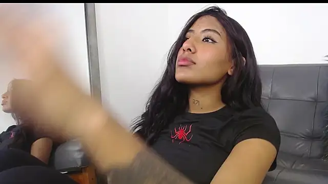 Deysha Garcias online show from October 15, 3:25 pm