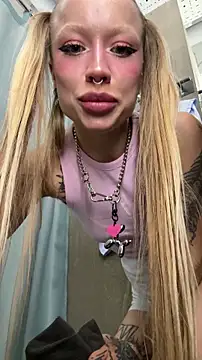 Sugar Pop online show from September 25, 4:28 pm