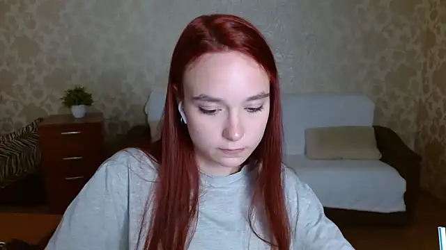aFoxie online show from September 13, 8:17 pm