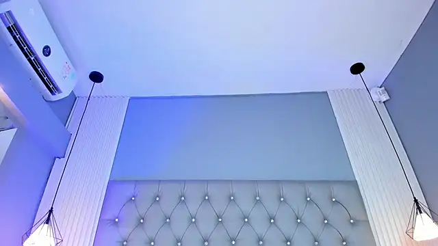 SamantaHarvey online show from November 1, 4:38 am