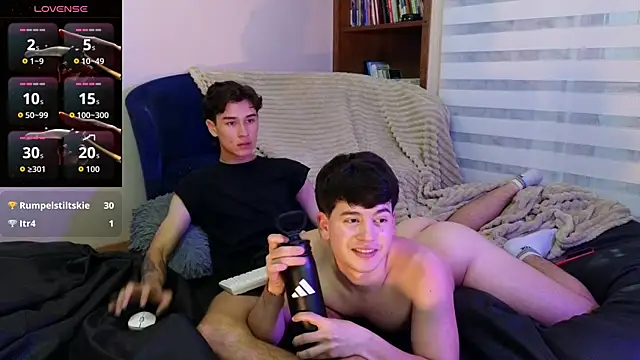 tightncuteass online show from May 16, 1:52 am