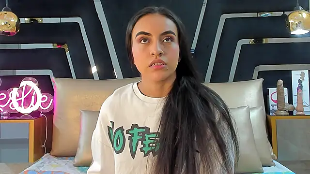 Snapshot of Leslie_Bussh_ chatting on October 6, 7:51 pm Leslie Bussh online show from October 6, 7:51 pm