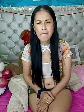 Snapshot of ZARAY_1118 chatting on October 14, 8:55 pm ZARAY 1118 online show from October 14, 8:55 pm