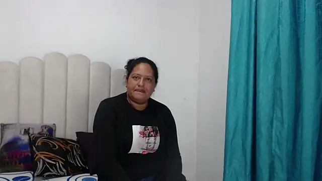 PaolaRios online show from September 11, 1:28 am
