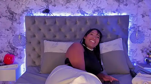 lilith storm online show from October 18, 10:11 pm