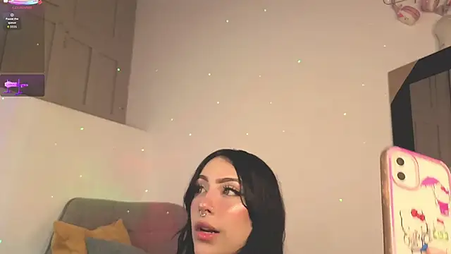 ashlynnlowe  online show from October 15, 8:11 pm